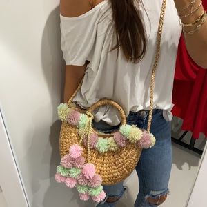 Pom Pom straw bag